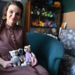 13.02.2021. Błotnica. Makramy Weroniki Banaś. Na zdjęciu: Weronika Banaś / Magdalena Galas-Klusek / Radio Kielce