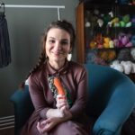 13.02.2021. Błotnica. Makramy Weroniki Banaś. Na zdjęciu: Weronika Banaś / Magdalena Galas-Klusek / Radio Kielce