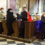 02.02.2012 Jędrzejów. Uroczystości rocznicy uwolnienia więźniów z aresztu gestapo. Msza św. w klasztorze / Ewa Pociejowska-Gawęda / Radio Kielce