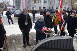 02.02.2012 Jędrzejów. Uroczystości rocznicy uwolnienia więźniów z aresztu gestapo. Delegacja ZNP / Ewa Pociejowska-Gawęda / Radio Kielce