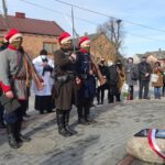 06.02.2021. Gozna. Odsłonięcie obelisku wraz z tablicą upamiętniającą bohaterów powstania styczniowego / Ewa Pociejowska-Gawęda / Radio Kielce