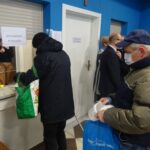 10.02.2021 Włoszczowa. Poświęcenie wyremontowanego budynku jadłodajni w dawnej plebanii / Ewa Pociejowska-Gawęda / Radio Kielce