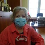 Na zdjęciu Barbara Juśkiewicz - autorka opracowania  „Z dziejów parafii i kościoła pod wezwaniem Wszystkich Świętych w Złotnikach” / Ewa Pociejowska-Gawęda / Radio Kielce