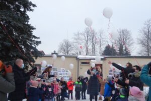 16.02.2021 Jędrzejów. Dzieci z Przedszkola nr 1 świętują 750 rocznicę nadania miejscowości praw miejskich / Ewa Pociejowska-Gawęda / Radio Kielce