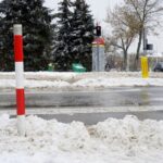 09.02.2021. Kielce. Odśnieżanie chodników / Piotr Kwaśniewski / Radio Kielce