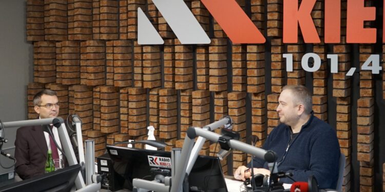 18.02.2021 Radio Kielce. Punkty Widzenia. Na zdjęciu (od lewej): Marcin Różycki - wiceprezydent Kielc i Daniel Lenart - dziennikarz Radia Kielce / Dionizy Krawczyński / Radio Kielce