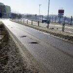 22.02.2021. Kielce. Zniszczone nawierzchnie ulic. Ulica Massalskiego / Piotr Kwaśniewski / Radio Kielce