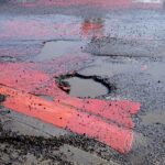 22.02.2021. Kielce. Zniszczone nawierzchnie ulic. Ulica Olszewskiego / Piotr Kwaśniewski / Radio Kielce