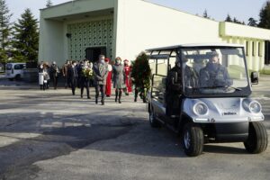 24.02.2021. Kielce. Pogrzeb trojga zmarłych donatorów, którzy przekazali swoje ciała na cele naukowe do Collegium Medicum UJK / Piotr Kwaśniewski / Radio Kielce