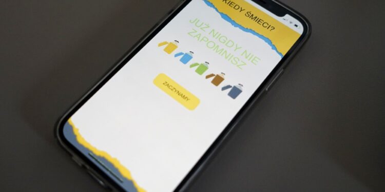 Aplikacja pomoże mieszkańcom gminy Chmielnik w gospodarowaniu odpadami
