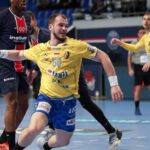 23.02.2021. Paryż. 9. kolejka Ligi Mistrzów: PSG - Łomża Vive Kielce. Na zdjęciu: Arciom Karalek - Łomża Vive / EPA/YOAN VALAT