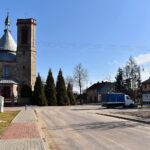 Fałków. Zbudowany w latach 1929-1935 kościół pw. św. Trójcy / Magdalena Galas-Klusek / Radio Kielce