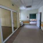 18.02.2021. Busko-Zdrój. Łącznik pomiędzy głównym budynkiem, a oddziałem gruźlicy i chorób płuc w Szpitalu Powiatowym w Busku-Zdroju / Szpital Powiatowy w Busku-Zdroju