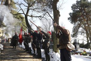 21.02.2021. Małogoszcz. Uroczystości z okazji 158. rocznicy bitwy pod Małogoszczem / Jarosław Kubalski / Radio Kielce