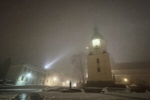 19.02.2021. Kielce. Mgła nad Kielcami / Jarosław Kubalski / Radio Kielce