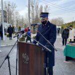 26.02.2021 Sandomierz. Przekazanie nowego wozu strażackiego. Na zdjęciu starszy kpt. Piotr Krytusa - komendant powiatowy PSP w Sandomierzu / Grażyna Szlęzak-Wójcik / Radio Kielce