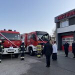 26.02.2021 Sandomierz. Przekazanie nowego wozu strażackiego / Grażyna Szlęzak-Wójcik / Radio Kielce