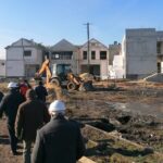 05.02.2021. Umianowice. Budowa Ośrodka Edukacji Przyrodniczej / Marta Gajda / Radio Kielce