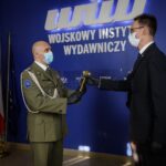 10.01.2021 Prestiżowa nagroda dla płk Pawła Chabielskiego, komendanta Centrum Przygotowań do Misji Zagranicznych w Kielcach / CPdMZ