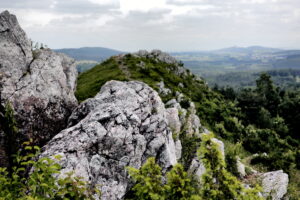 14.06.2016 Góra Miedzianka. Rezerwat przyrody. Rezerwat geologiczny. / Jarosław Kubalski / Radio Kielce