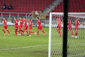 20.02.2021. Łódź. Zaległy mecz 16. kolejki Fortuna 1. Ligi: Widzew - Korona Kielce / Krzysztof Bujnowicz / Radio Kielce