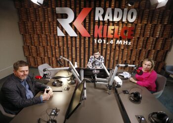 23.02.2021 Radio Kielce. Punkty Widzenia. Od lewej: radny Jarosław Karyś, prowadzący audycje Michał Kita i radna Anna Kibortt / Jarosław Kubalski / Radio Kielce