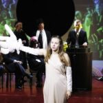 24.02.2021 Kielce. Teatr im. Stefana Żeromskiego. Próba medialna przed premierą sztuki "Klątwa rodziny Kennedych". W roli głównej Karolina Staniec / Jarosław Kubalski / Radio Kielce