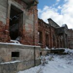 31.01.2021. Lasocin. Zespół pałacowy / Robert Felczak / Radio Kielce