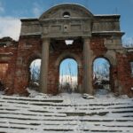 31.01.2021. Lasocin. Zespół pałacowy / Robert Felczak / Radio Kielce