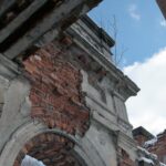 31.01.2021. Lasocin. Zespół pałacowy / Robert Felczak / Radio Kielce