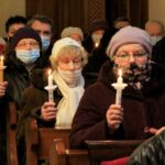 11.02.2021 Sandomierz. Nabożeństwo w kościele Świętego Ducha z okazji Światowego Dnia Chorych / Krzysztof Bujnowicz / Radio Kielce