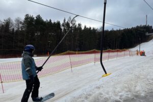 27.02.2021. Kielce. Stok narciarski na Telegrafie / Wiktor Taszłow / Radio Kielce