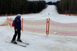 27.02.2021. Kielce. Stok narciarski na Telegrafie / Wiktor Taszłow / Radio Kielce