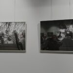 28.02.2021. Ostrowiec Świętokrzyski. Wystawa fotografii Rafała Nowaka „W Bieszczadach” / Emilia Sitarska / Radio Kielce