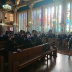 12.02.2021. Ostrowiec Świętokrzyski. Pogrzeb Grigora Szaginiana. Na zdjęciu w pierwszym rzędzie od prawej Andrzej Bętkowski - marszałek województwa, Marek Jońca - członek zarządu województwa, Andrzej Pruś - przewodniczący sejmiku / Emilia Sitarska / Radio Kielce