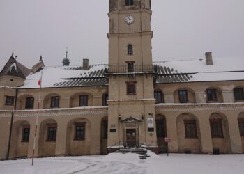 13.02.2021. Wąchock. Opactwo Cystersów w Wąchocku / Anna Głąb / Radio Kielce