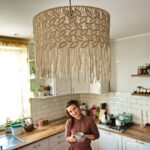 13.02.2021. Błotnica. Makramy Weroniki Banaś. Na zdjęciu: Weronika Banaś / Magdalena Galas-Klusek / Radio Kielce