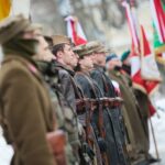 14.02.2021 Kielce. Uroczystości w rocznicę powstania Armii Krajowej. Na zdjęciu: Tadeusz Sikora - dyrektor Muzeum Wsi Kieleckiej, Szczepan Skorupski - sekretarz miasta Kielce / Wiktor Taszłow / Radio Kielce