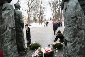 14.02.2021 Kielce. Uroczystości w rocznicę powstania Armii Krajowej. Na zdjęciu: Krzysztof Słoń - senator / Wiktor Taszłow / Radio Kielce