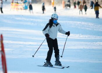 27.12.2020 Kielce. Stok narciarski na Stadionie Leśnym / Wiktor Taszłow / Radio Kielce