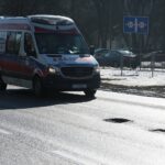 22.02.2021. Kielce. Zniszczone nawierzchnie ulic. Ulica Jesionowa / Wiktor Taszłow / Radio Kielce
