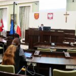 22.02.2021. Kielce. Nadzwyczajna sesja rady miasta / Wiktor Taszlow / Radio Kielce