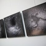 26.02.2021. Kielce. Projekt Jolanty Rycerskiej "Bajki Niczyje" w Galerii u Strasza / Wiktor Taszłow / Radio Kielce