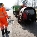 26.02.2021. Kielce. Łatanie dziur w kieleckich ulicach / Wiktor Taszłow / Radio Kielce