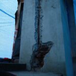 02.02.2021. Kielce. Dziura w murze Parku Miejskiego w Kielcach / Wiktor Taszłow / Radio Kielce