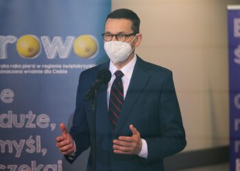 04.02.2021 Kielce. Konferencja w ŚCO. Premier Mateusz Morawiecki / Wiktor Taszłow / Radio Kielce