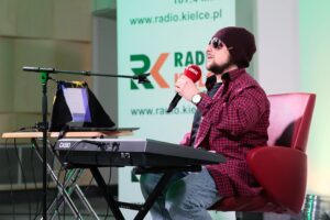 05.02.2021. Studio Gram Radia Kielce. Koncert MarleJah / Wiktor Taszłow / Radio Kielce