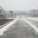 07.02.2021. Kielce. Trudne warunki drogowe / Wiktor Taszłow / Radio Kielce