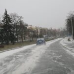 07.02.2021. Kielce. Trudne warunki drogowe / Wiktor Taszłow / Radio Kielce