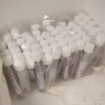 07.02.2021. Kielce. Pobieranie wymazów od nauczycieli i personelu klas 1-3 / Wiktor Taszłow / Radio Kielce